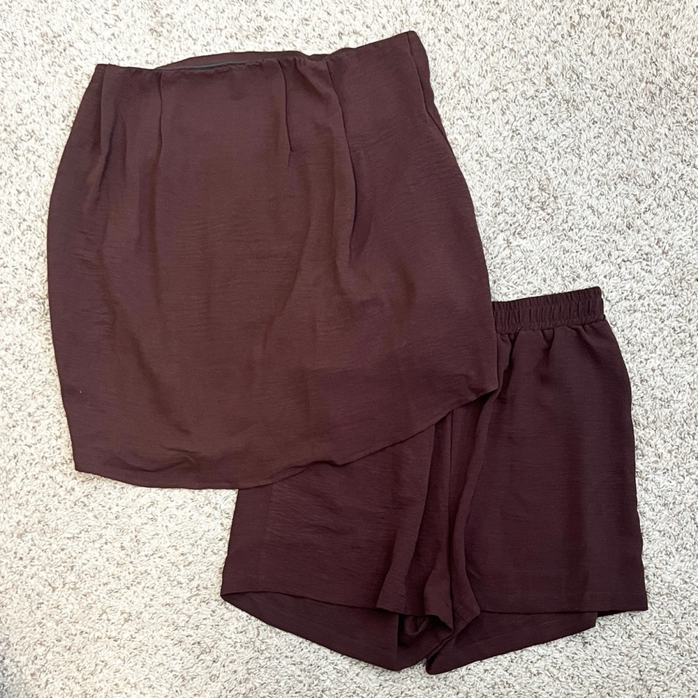 SHEIN Two Piece Strapless Top & Shorts Set